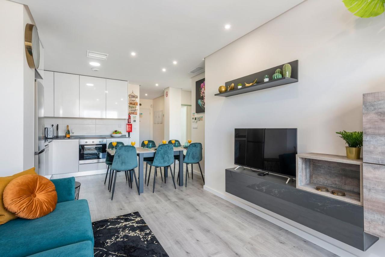 Ferienwohnung La Zenia Cocoon - Luxury Penthouse With Jacuzzi, 2 Pools, Indoor Heated Pool, Sauna, Gym, Playstation Dehesa de Campoamor  Exterior foto
