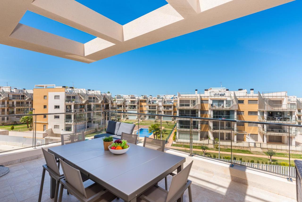Ferienwohnung La Zenia Cocoon - Luxury Penthouse With Jacuzzi, 2 Pools, Indoor Heated Pool, Sauna, Gym, Playstation Dehesa de Campoamor  Exterior foto